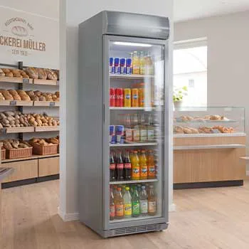 Getränkekühlschrank in einer Bäckerei